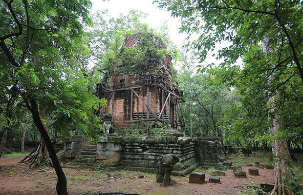 Prasat Sras Damrei
